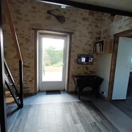 La Taniere Classe 3 Etoiles Avec Terrasse Et Piscine