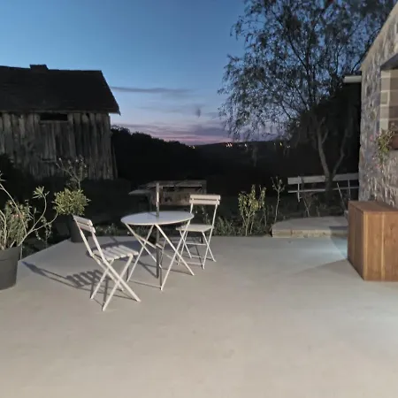 La Taniere Classe 3 Etoiles Avec Terrasse Et Piscine Prázdninový dům La Bachellerie