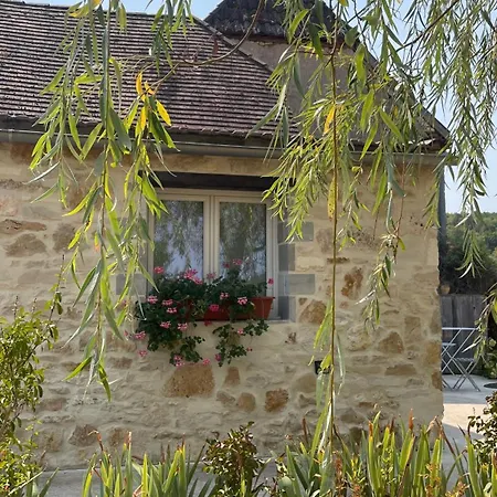 La Taniere Classe 3 Etoiles Avec Terrasse Et Piscine Prázdninový dům La Bachellerie