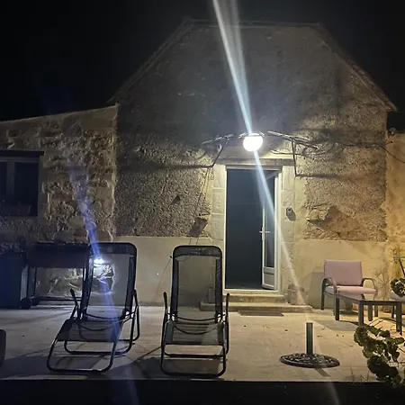 La Taniere Classe 3 Etoiles Avec Terrasse Et Piscine Prázdninový dům *