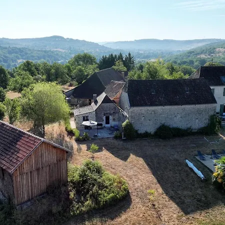 La Taniere Classe 3 Etoiles Avec Terrasse Et Piscine La Bachellerie